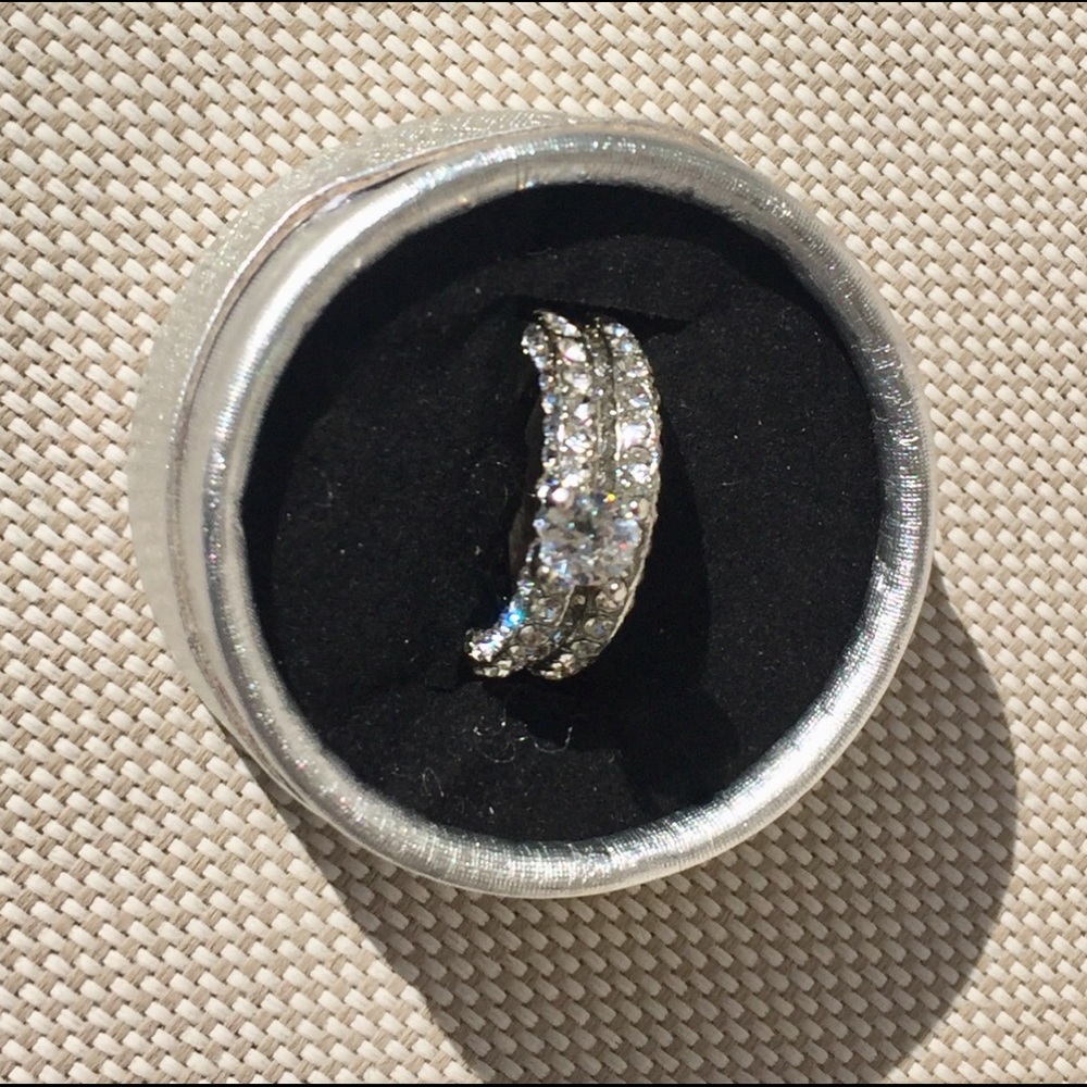 Wedding Ring Set - image 2